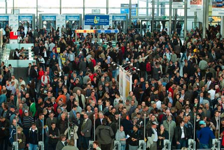 Crowds await opening of a bauma fair 